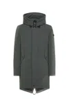 Peuterey Three-layer Sturdy Fabric Parka In Green