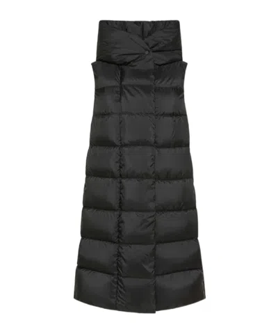 Peuterey Long Hooded Vest In Black