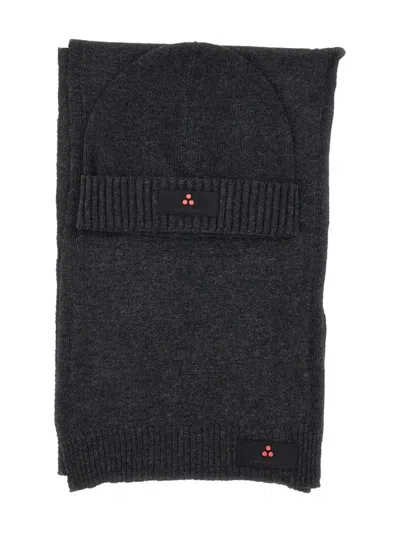 Peuterey Ribbed Logo Scarf Set In Black