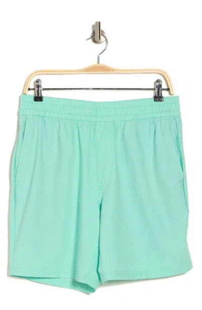 Pga Tour 8" Pull-on Shorts In Green