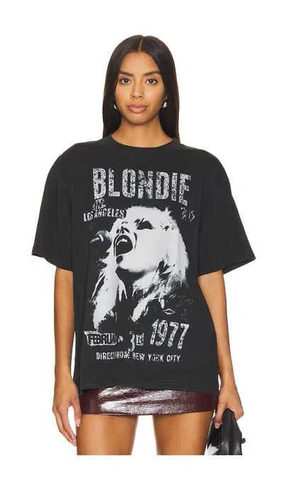 Philcos Blondie In Black Pigment
