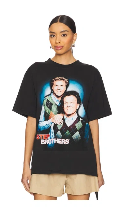 Philcos Step Brothers Glow Boxy Tee In 黑色