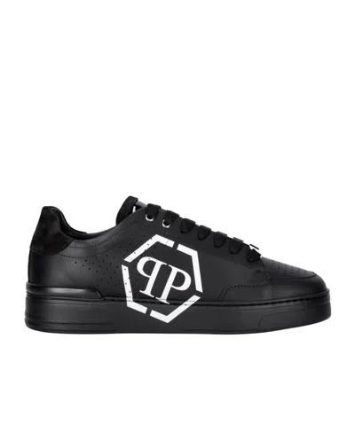 Philipp Plein Laced Sneakers In Black