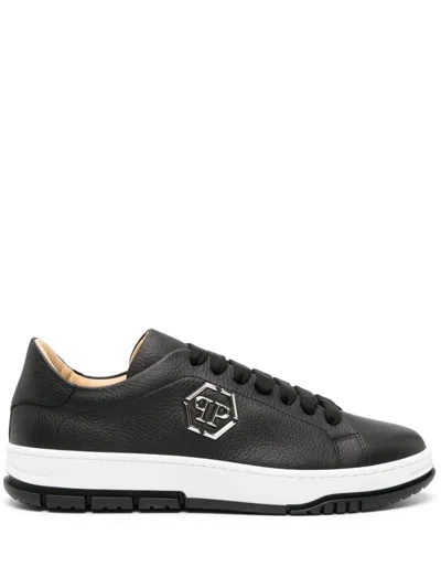 Philipp Plein Logo-plaque Pebbled Leather Sneakers In Black