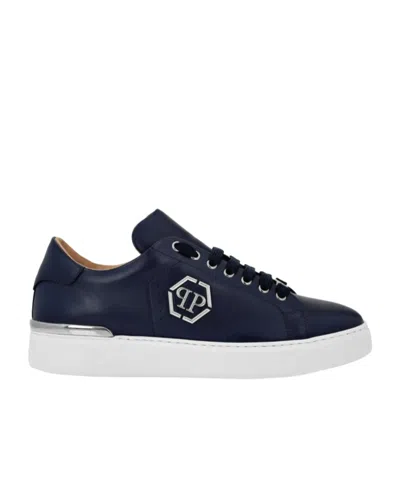 Philipp Plein Round Toe Low Top Casual Shoes In Black