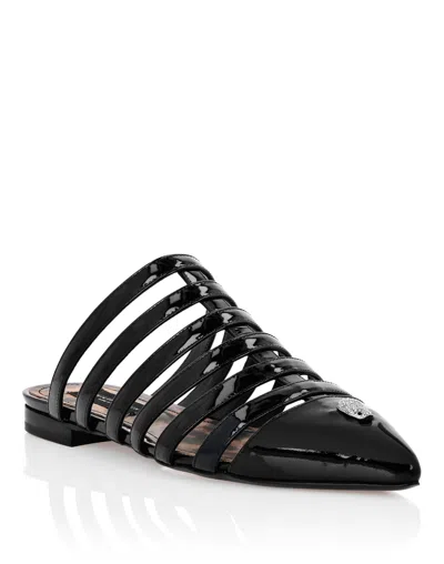 Philipp Plein Vernice Skull-stud Mules In Schwarz