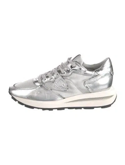 Pre-owned Philippe Model Leather Athletic Sneakers In White