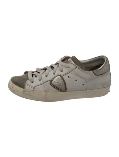 Pre-owned Philippe Model Leather Sneakers In White