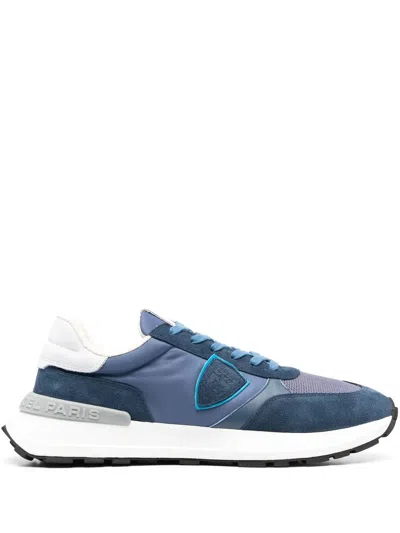 Philippe Model Panelled-design Low-top Sneakers In Blue