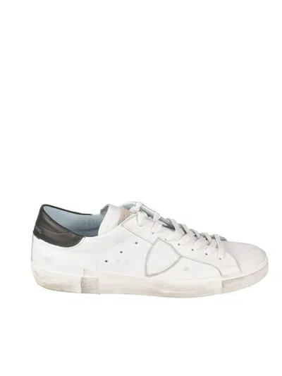 Philippe Model Paris Low Sneakers In White In Blanco