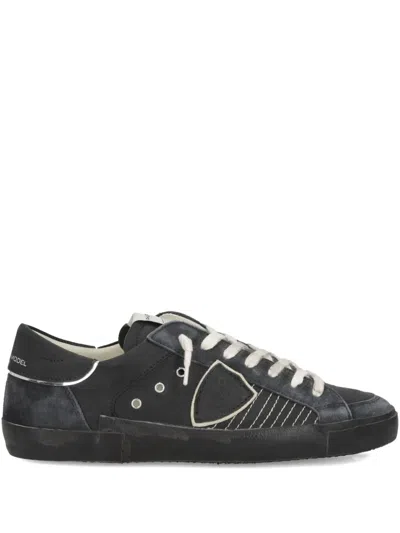 Philippe Model Prsx Suede-panelled Low-top Sneakers In Black