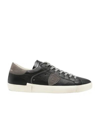 Philippe Model Round-toe Low-top Casual Shoes In Black