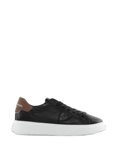 Philippe Model Temple Logo-patch Pebbled-leather Sneakers In Black