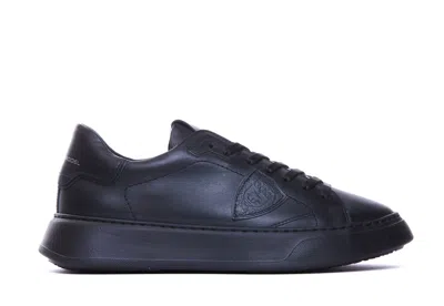 Philippe Model Temple Sneakers In Black