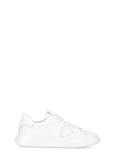 Philippe Model Temple Low Trainers In White