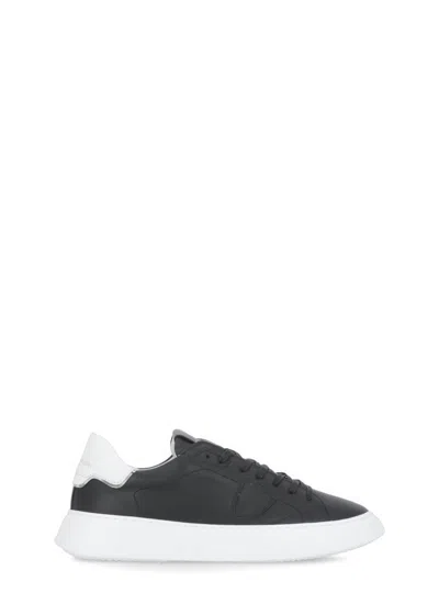 Philippe Model Temple Low Sneakers With Contrasting Logo Heel In Black
