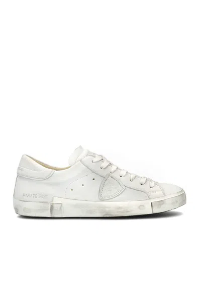 Philippe Model White Low-top Sneakers With Distressed Leather Finish In Gray