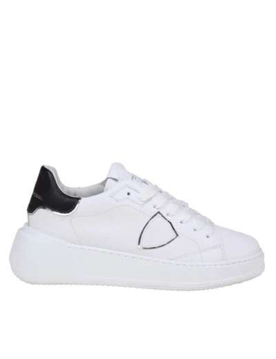 Philippe Model Tres Temple Low In Black And White Leather