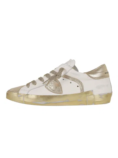 Philippe Model Vintage-inspired Low-top Sneakers With Artisanal Details In White