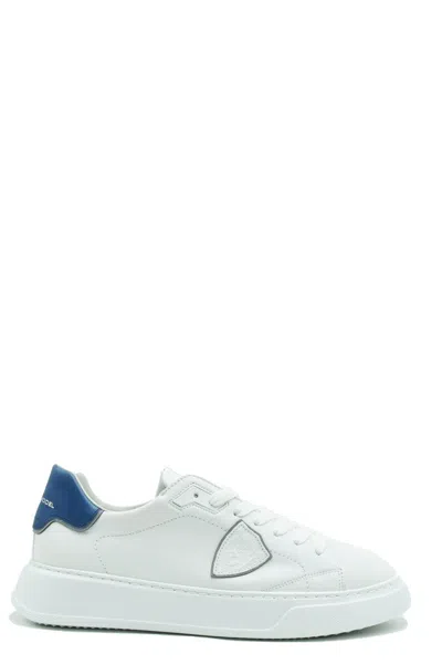 Philippe Model Round Toe Flat Sole Sneakers With Contrast Heel Tab In White