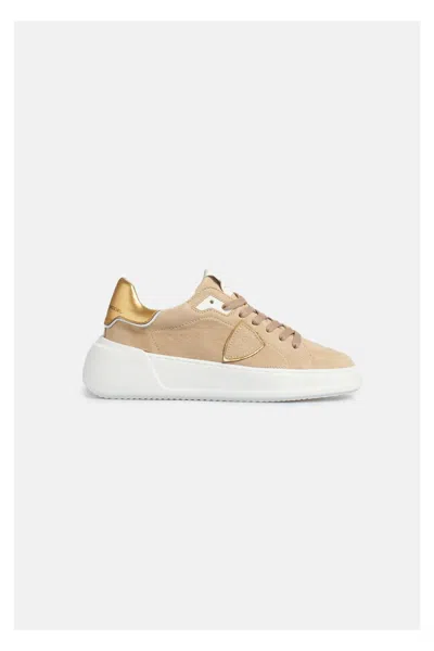 Philippe Model Women's Sneakers  Paris ♪ Nb03 - Tres Temple Metal Beige In Neutral