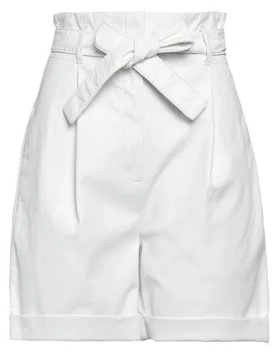 Philosophy Di Lorenzo Serafini Woman Shorts & Bermuda Shorts White Size 4 Viscose, Polyurethane Resi
