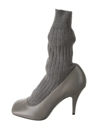 Pre-owned Phoebe Philo Leather Pumps In Grey