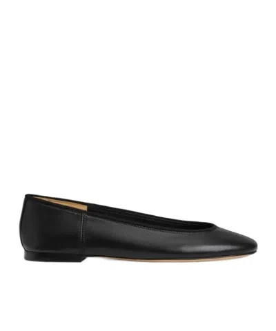 Phoebe Philo Round-head Flat Shoes In Black