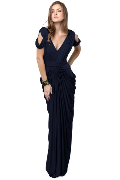 Pia Gladys Perey Darla In Black