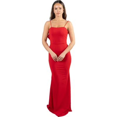 Pia Gladys Perey Davina In Red