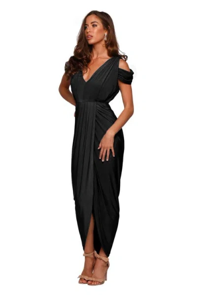 Pia Gladys Perey Dionne In Black