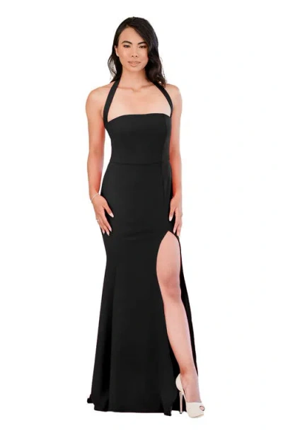 Pia Gladys Perey Enid In Black
