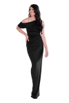 Pia Gladys Perey Eva In Black