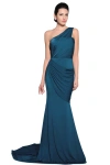 Pia Gladys Perey Garyn In Blue