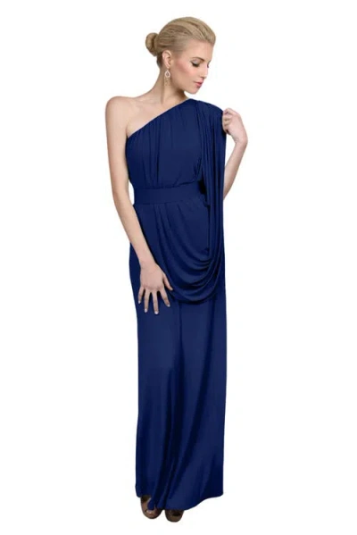 Pia Gladys Perey Gwen In Navy