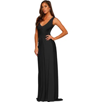 Pia Gladys Perey Krestta In Black