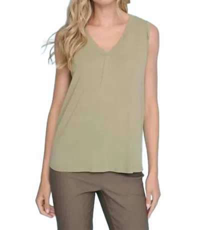 Picadilly Basic V-neck Tank In Green