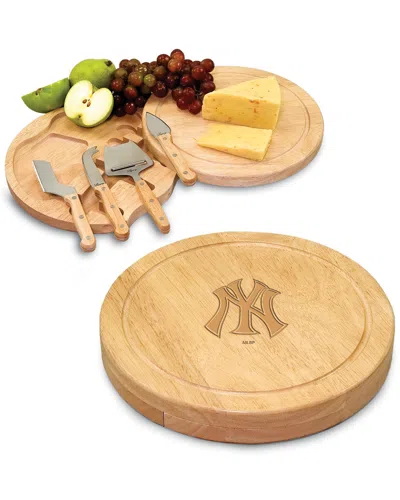 Picnic Time Dnu Discontinued Dnu/inactive  New York Yankees Circo Cutting Board In Natural