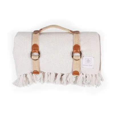 Picnic Time Montecito Outdoor Picnic Blanket With Harness In White