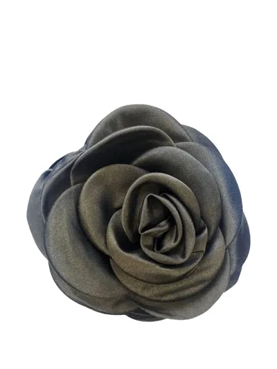 Pico Copenhagen Rose-motif Clip In Gray