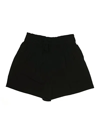Pre-owned Pieces Shorts In Black