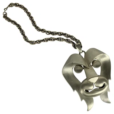 Pre-owned Pierre Cardin Lion Head Pendant Necklace In Gray