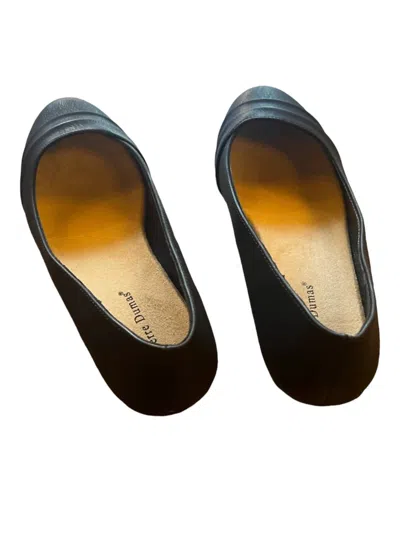 Pierre Dumas Women's Kiana Flats In Black