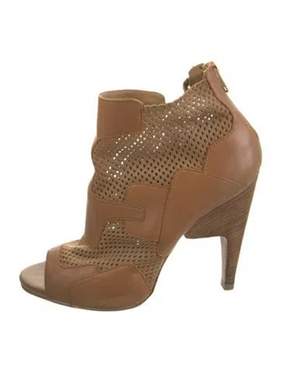 Pre-owned Pierre Hardy Leather Pumps In Neutrals