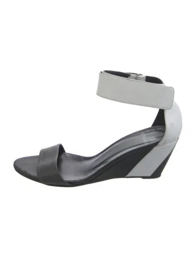Pre-owned Pierre Hardy Leather Sandals In Silver