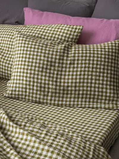 Piglet In Bed Gingham Linen Fitted Sheet In Botanical Green Gingham
