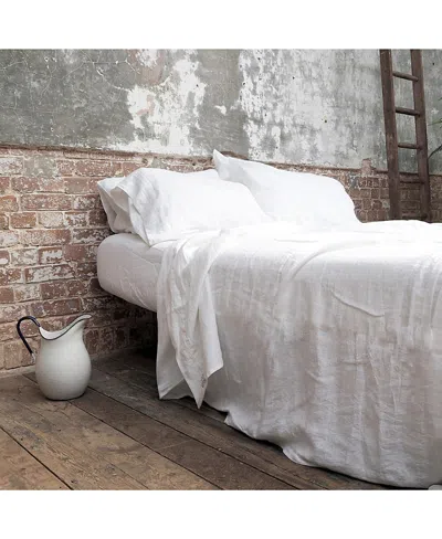 Piglet In Bed Linen Fitted Sheet, Queen In White