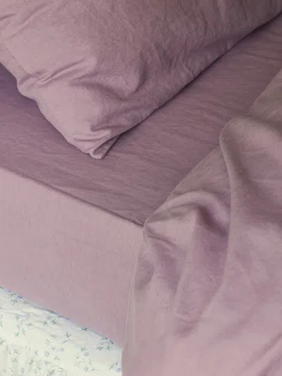 Piglet In Bed Plain Linen Blend Fitted Sheet In Elderberry