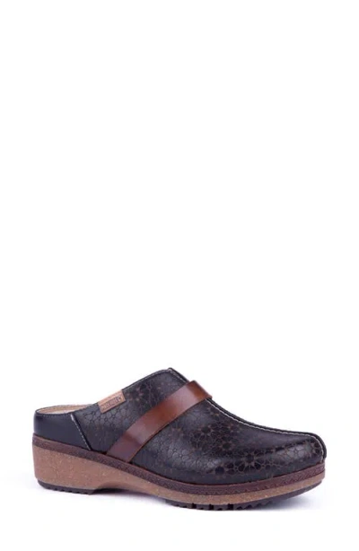 Pikolinos Granada Floral Embossed Clog In Multi