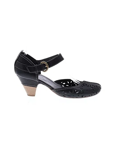 Pre-owned Pikolinos Heels In Black
